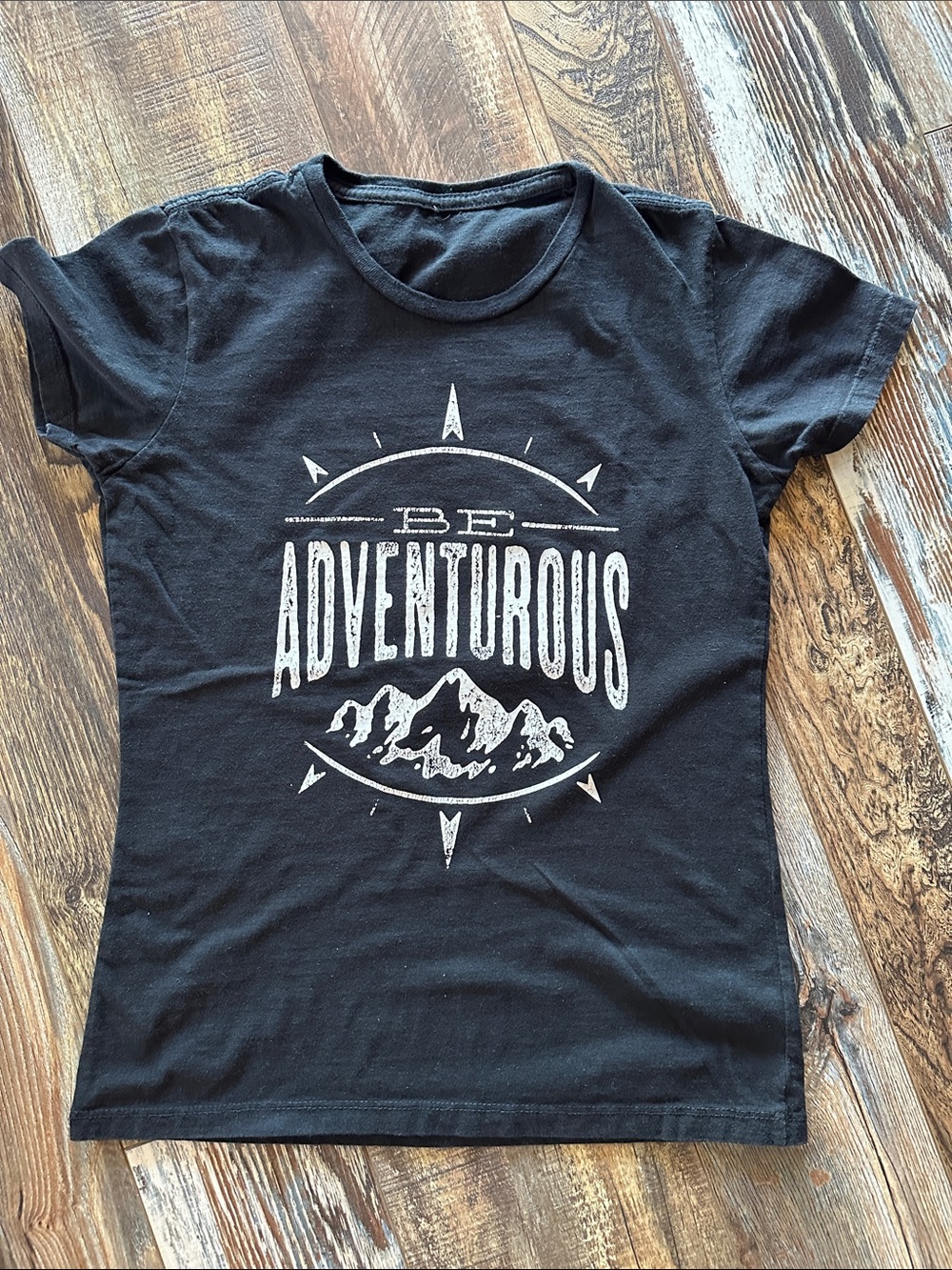 Be Adventurous Graphic Tee - Black